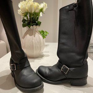 Frye Boots Black SZ 8 1/2. Great condition.